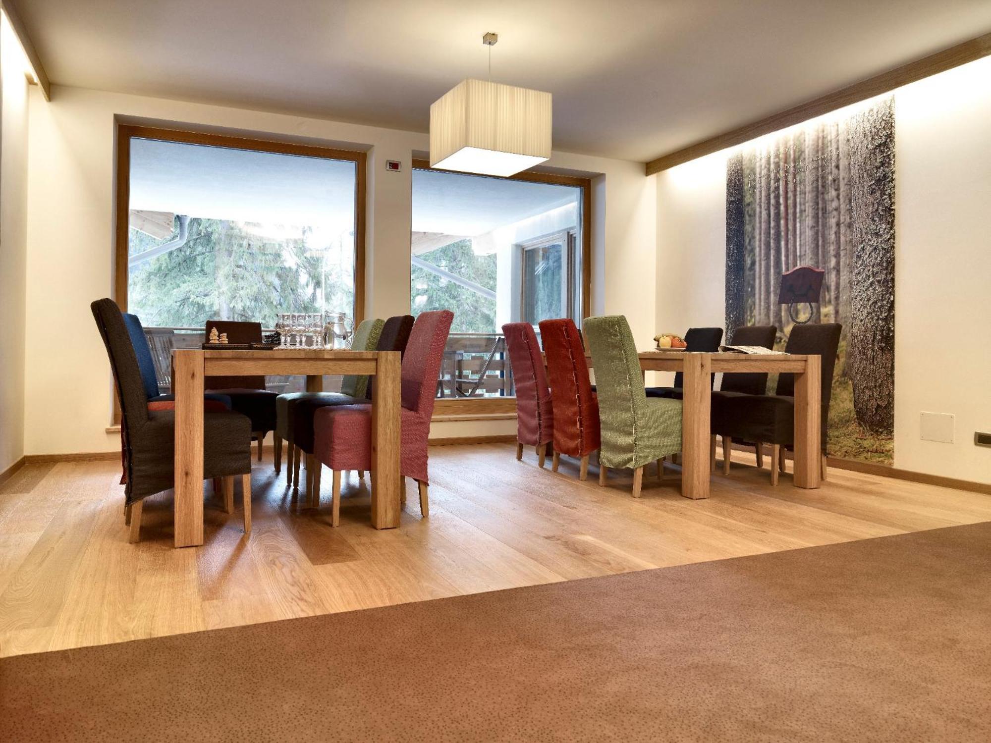Color Home Suite Apartments Predazzo Eksteriør billede