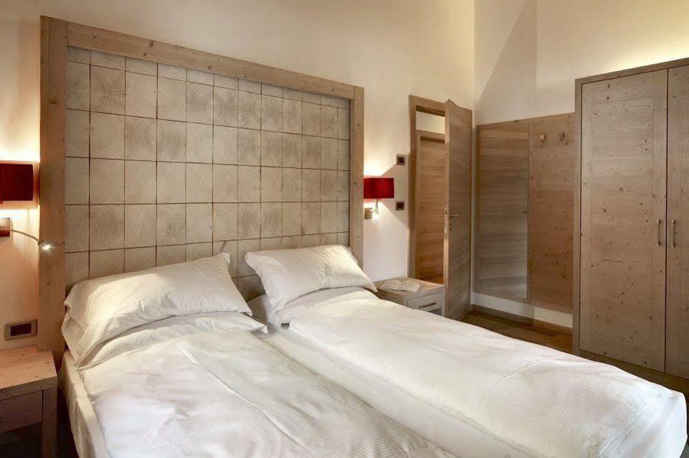 Color Home Suite Apartments Predazzo Eksteriør billede
