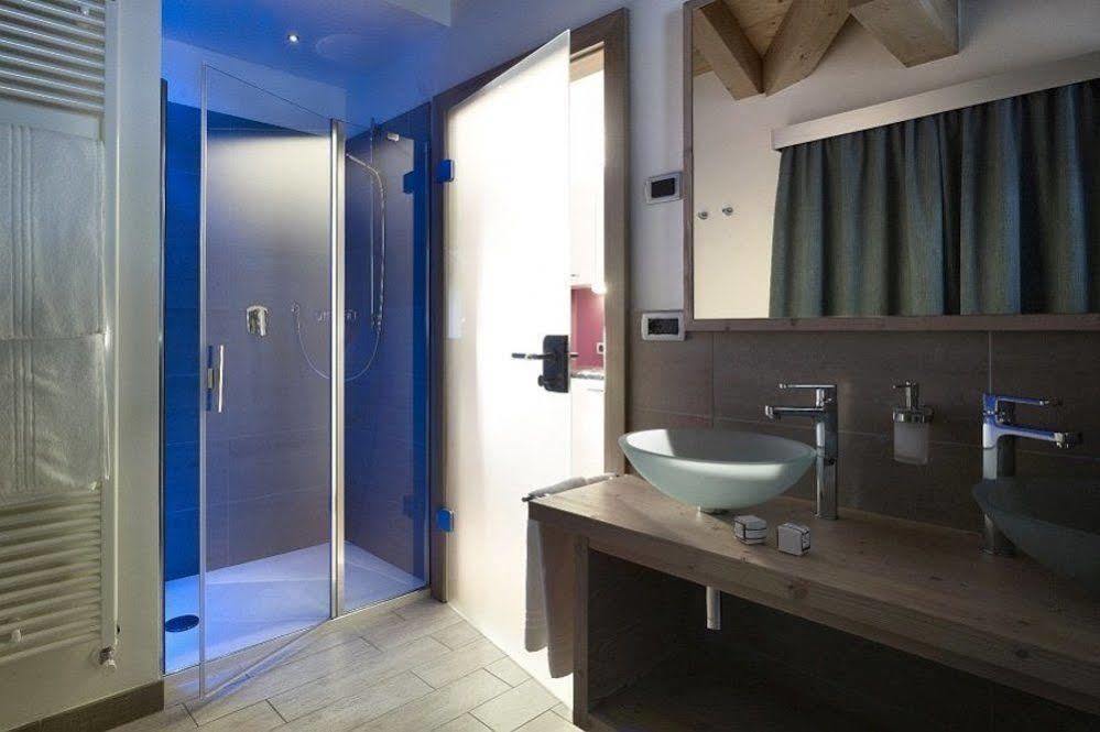 Color Home Suite Apartments Predazzo Eksteriør billede